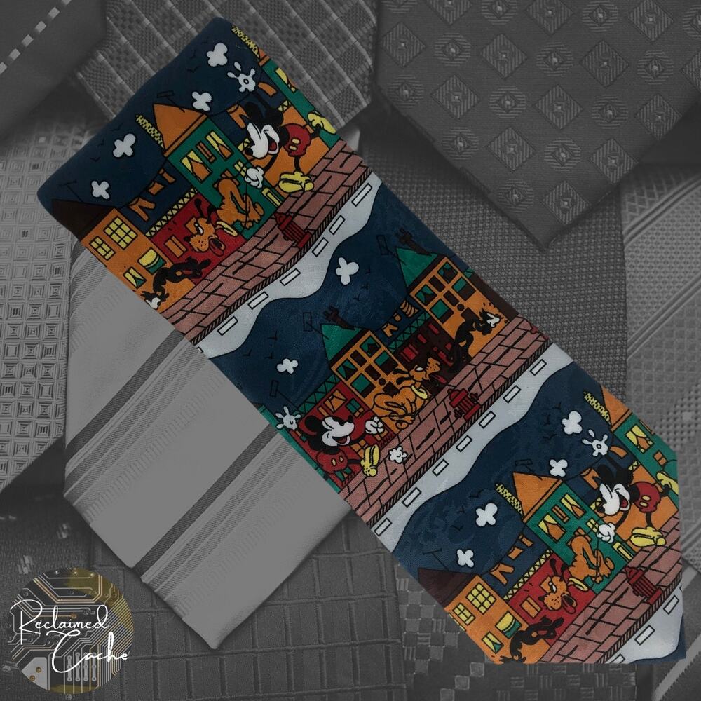 Mickey Mouse Walking Pluto Tie